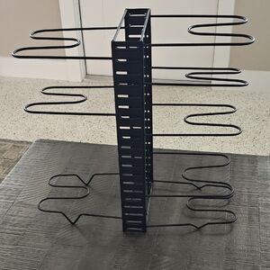 Black Metal Vertical Pan Organizer